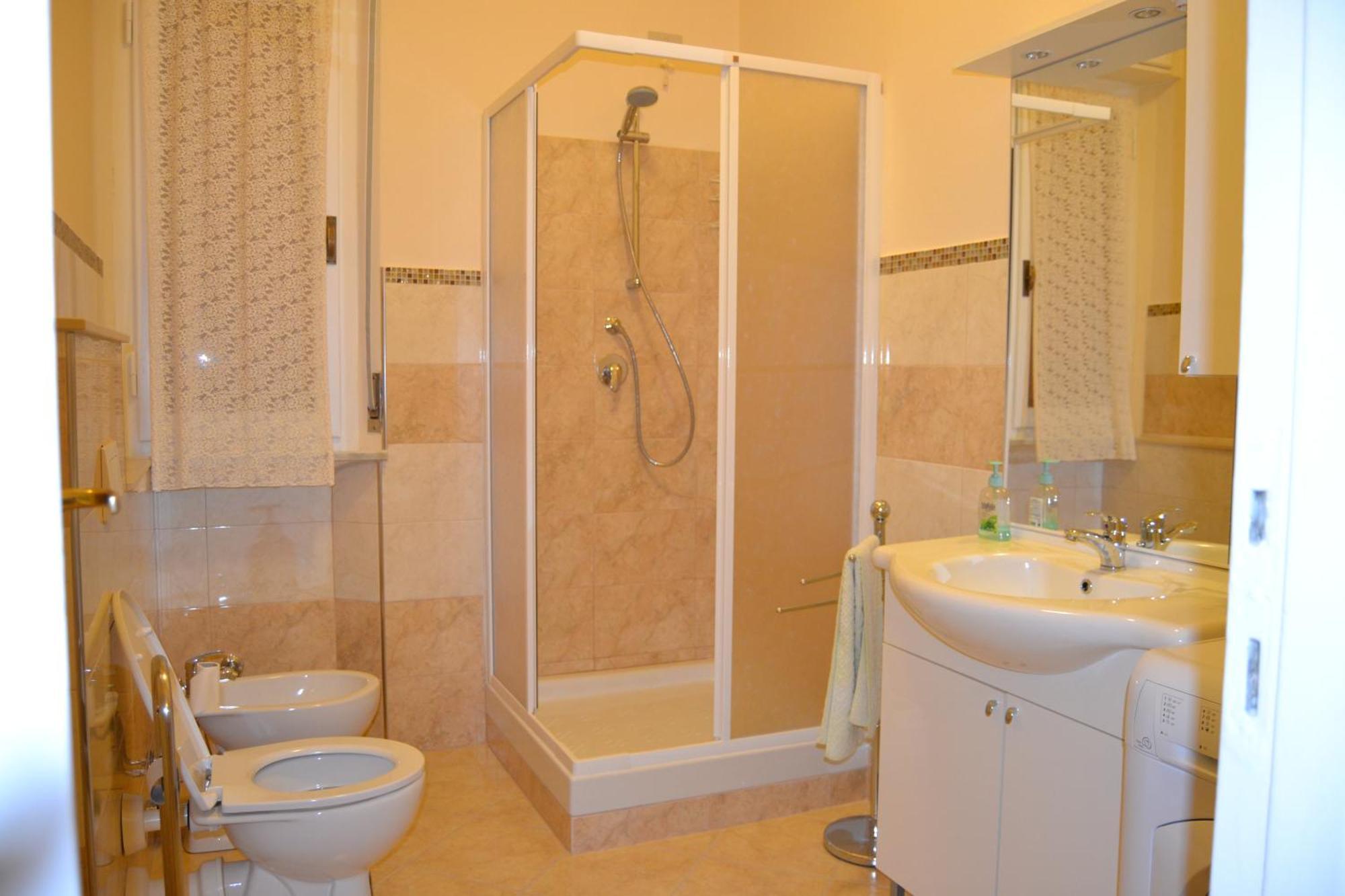 Camera Singola con Bagno in Comune